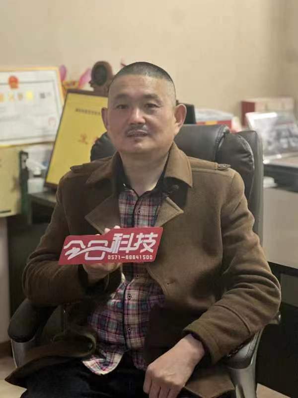 熱烈祝賀湖州申偉東環(huán)?？萍加邢薰竟そ掣缭偕鲜∨_講述扛起木地板行業(yè)售后服務(wù)大旗故事